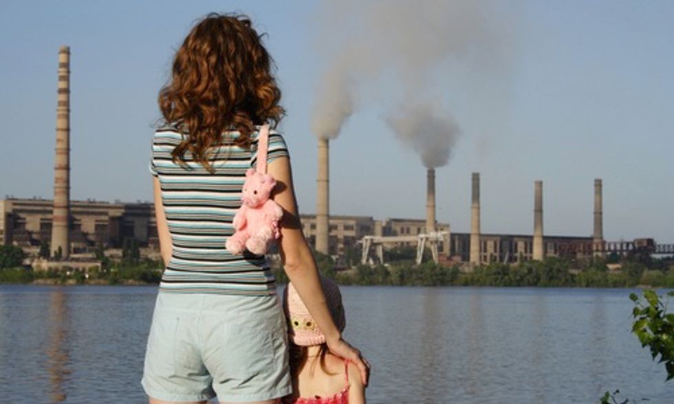 Exposure to pollution during pregnancy is linked to asthma in preschoolers
