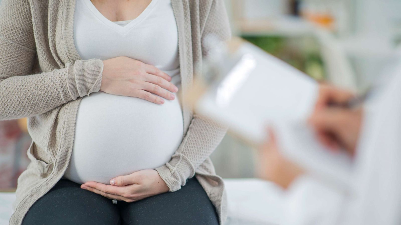 New recommendation issued on weight gain and pregnancy: What to know
